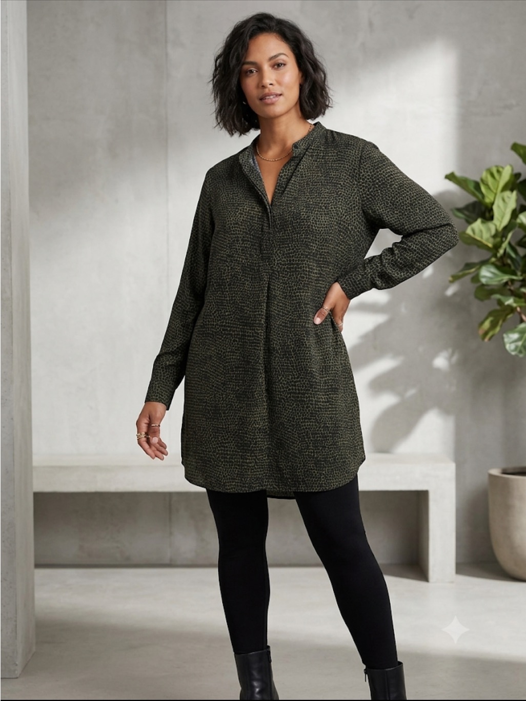 Anne Klein Olive Green & Black Patterned Tunic Size 2xl